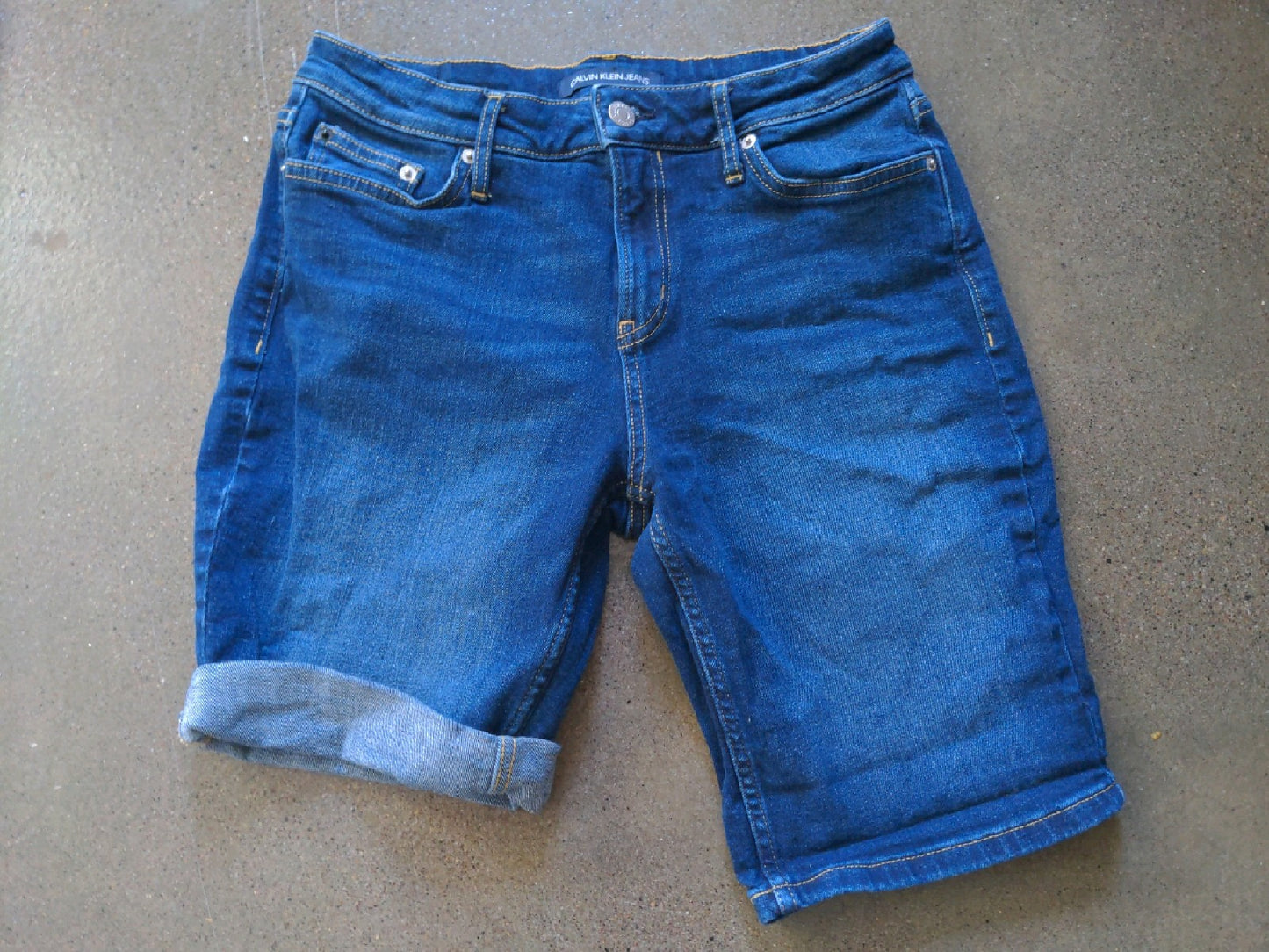 6 Calvin Klein Womens Shorts Dark blue denim Bermuda Regular  Used