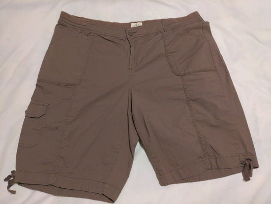 20 Saint Johns Bay Womens Shorts Medium brown cargo leg ties Plus  Used