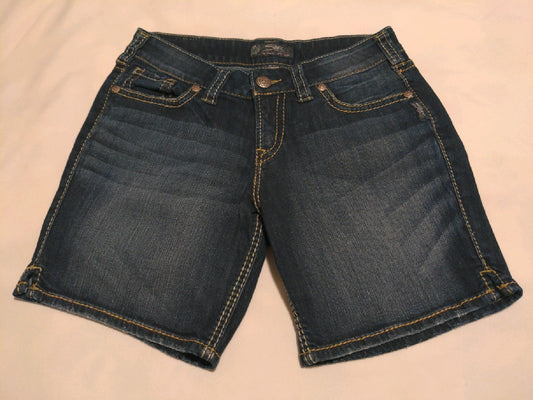 29 Silver Jeans Womens Shorts Suki dark blue wash Regular  Used