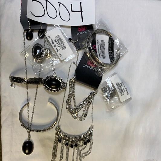 5004 Jewelry Lot 8pc Silver Black Set Paparazzi