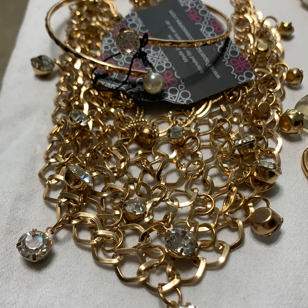 5010 Jewelry Lot 8pc Gold Pearl Rhinestone Paparazzi